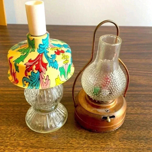 Vintage OIL LAMP FROM ESTATE COLLECTION - Picture 1 of 5